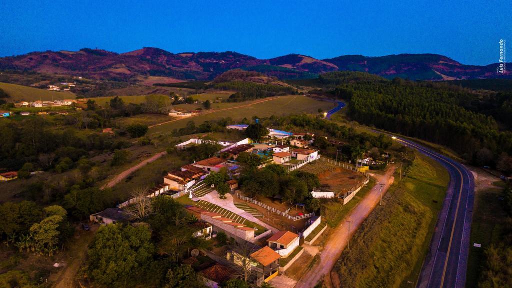 Pousada Luz Da Lua Lindóia Esterno foto